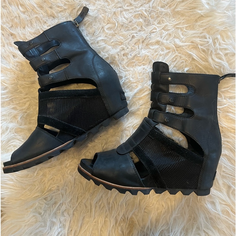 Sorel Joanie Gladiator Black Wedge Leather SandalSize 9.5